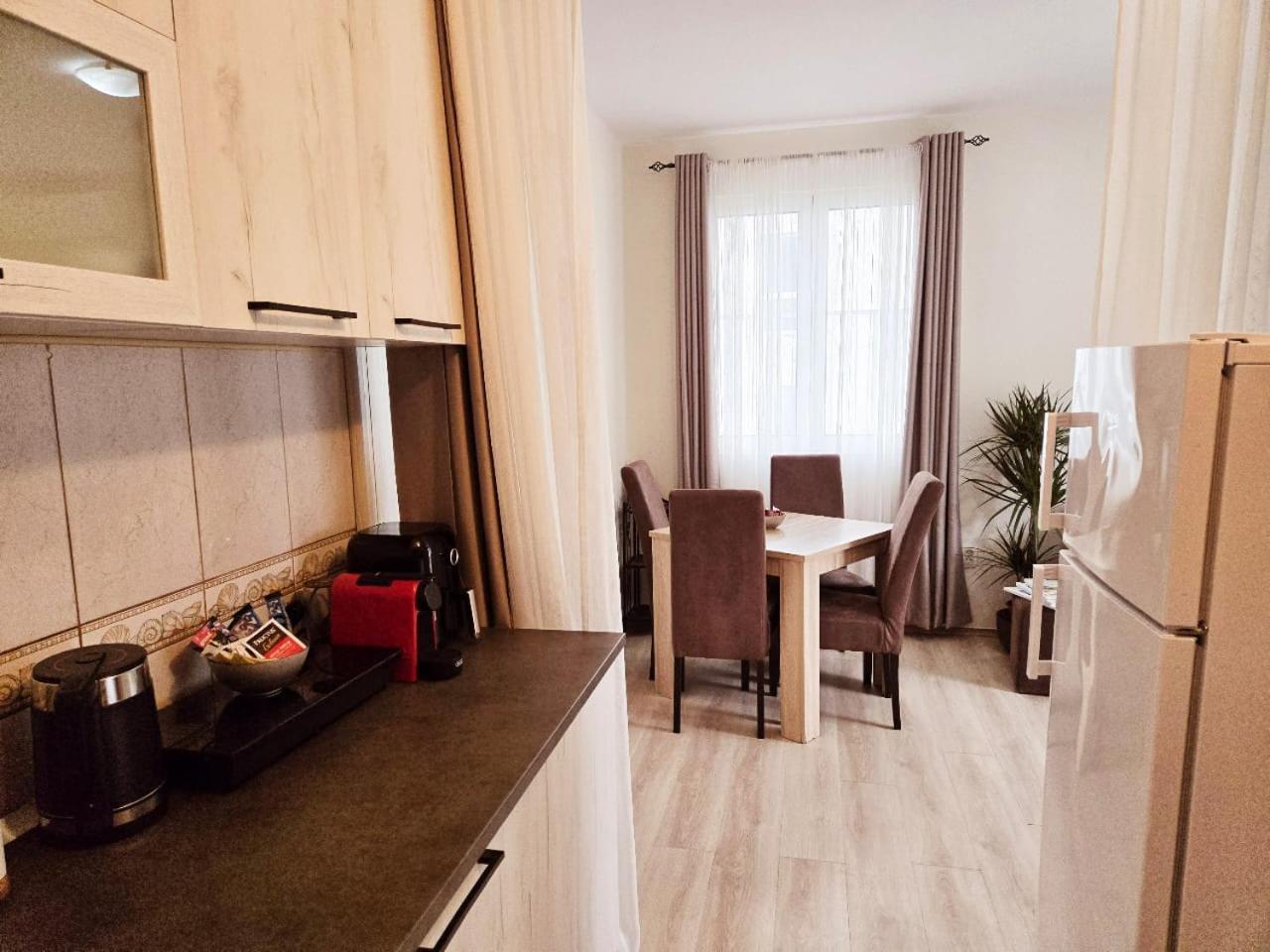 Apartments Nikcevic ブドヴァ エクステリア 写真