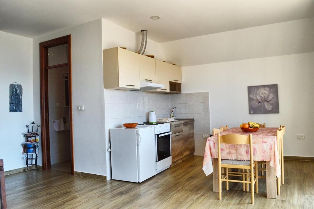 Apartments Nikcevic ブドヴァ エクステリア 写真